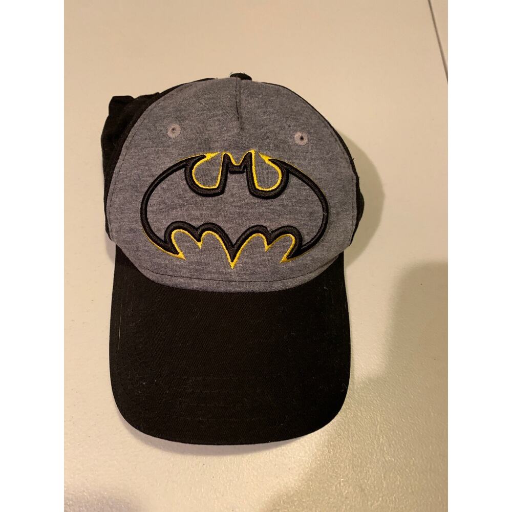 Batman DC Comics Youth Gray Black Yellow Embroidered Panel Snap Hat Cap Youth
